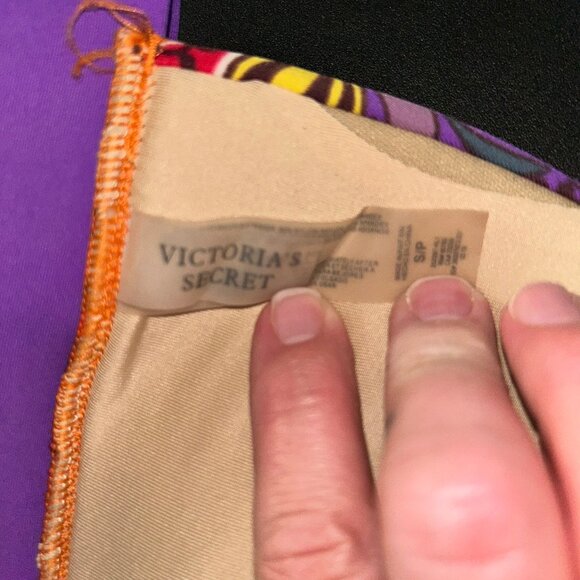 Victoria’s Secret Boho Print Halter Bikini Top Size S/P - Picture 4 of 4